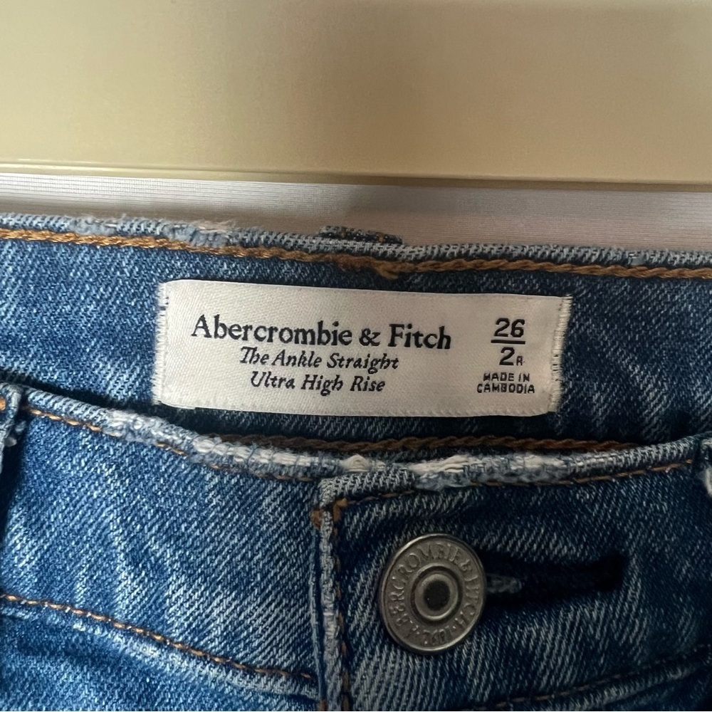 Abercrombie & Fitch Women’s The Ankle Straight Ultra High Rise Jeans 2/26 Reg - Picture 7 of 10